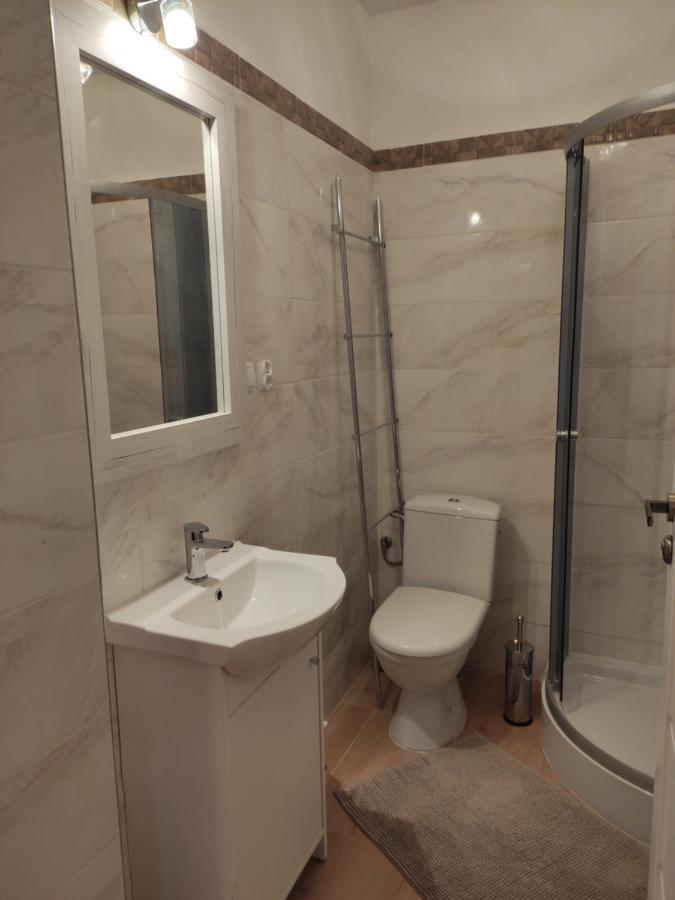 Appartement Dom Pod Zegarem à Przemyśl Extérieur photo