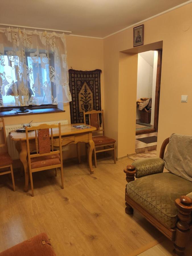 Appartement Dom Pod Zegarem à Przemyśl Chambre photo